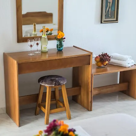 Hotel Estia *