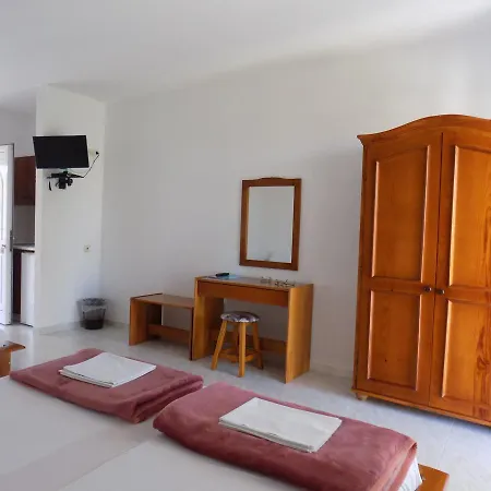 Estia Hotel