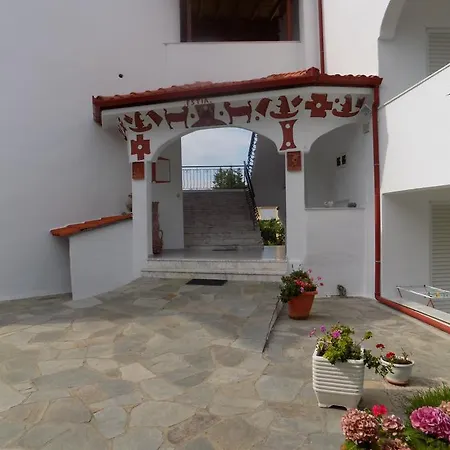 Estia Hotel