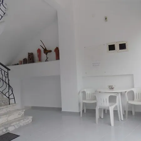 Estia Hotel