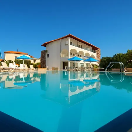 Estia Hotel *